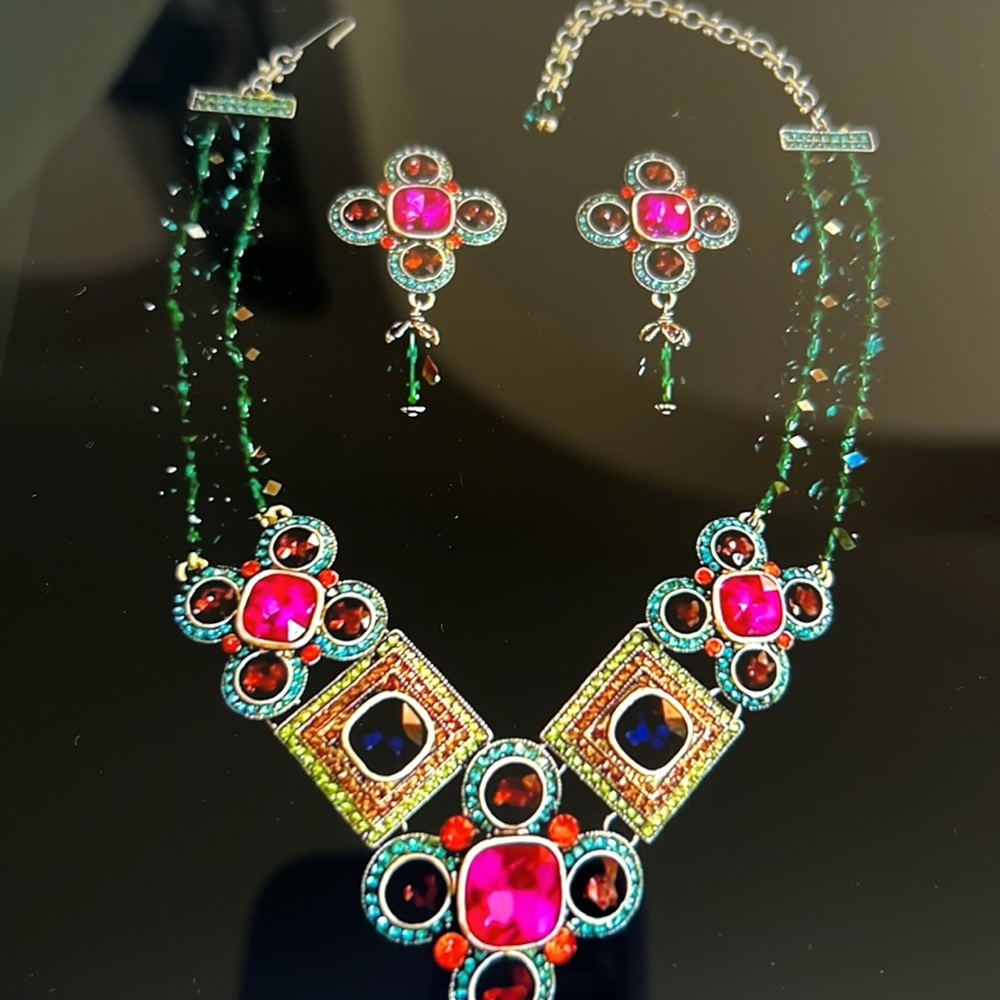 Heidi Daus Multi Crystal Stones. New. - Picture 2 of 12